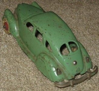 AWESOME ANTIQUE CAST IRON HUBLEY USA #2242 CAR  