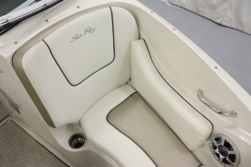   260HP MERCRUISER 2007 SEA RAY 210 SELECT OPEN BOW 260HP MERCRUISER