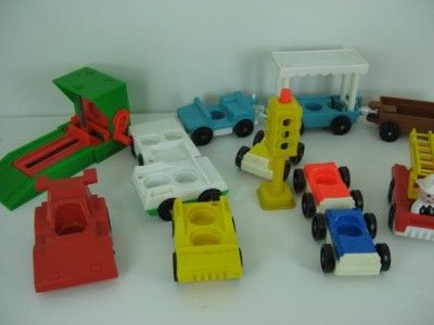   Vintage Fisher Price Little People Cars Vehicles Tram & Street Light