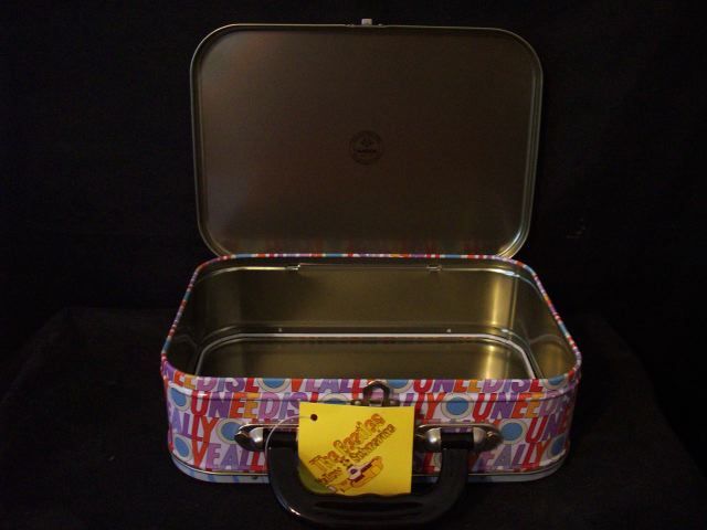 BEATLES 1999 YELLOW SUBMARINE “THE BAND” TIN TOTE #B790  