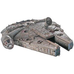 NEW REVELL STAR WARS MILLENNIUM FALCON MODEL 851854  