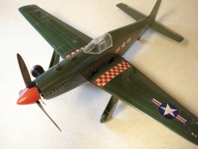   COX P 51 MUSTANG .049 POWERED CONTROL LINE MODEL AIRPLANE **  