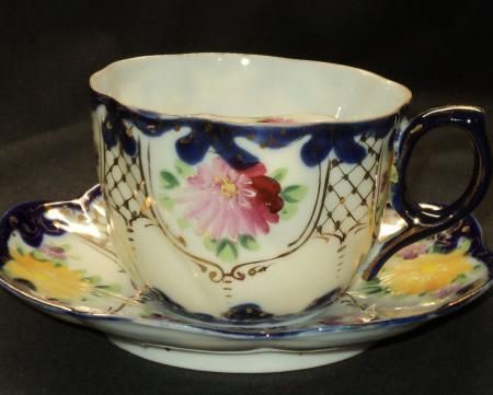 ROYAL NIPPON Moustache ASTERS Grand Simply Tea cup and saucer  