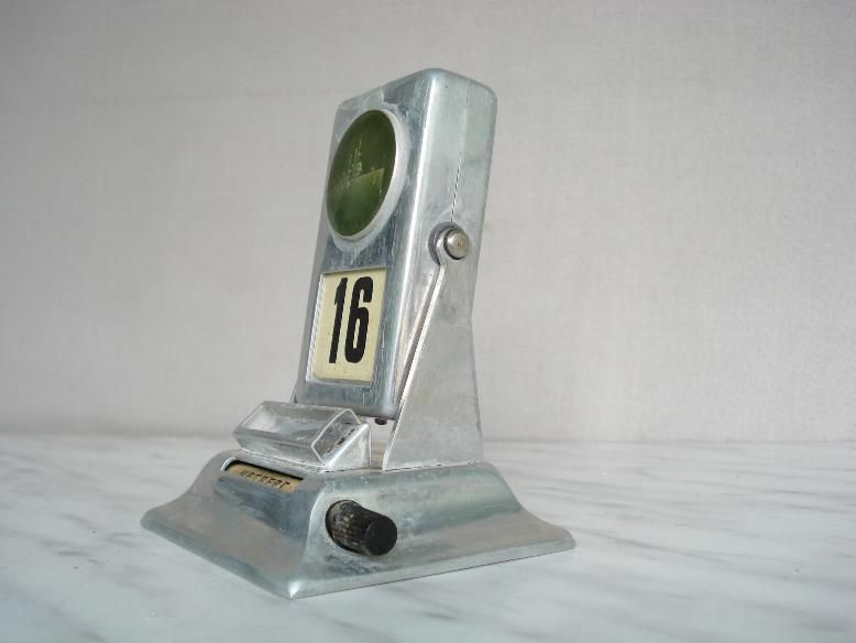 VINTAGE USSR METAL DESKTOP ETERNAL CALENDAR RUSSIA  