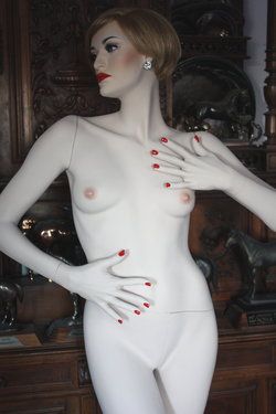 PATINA V DashNDazzle Gorgeous Sexy Female Display Store Mannequin One 