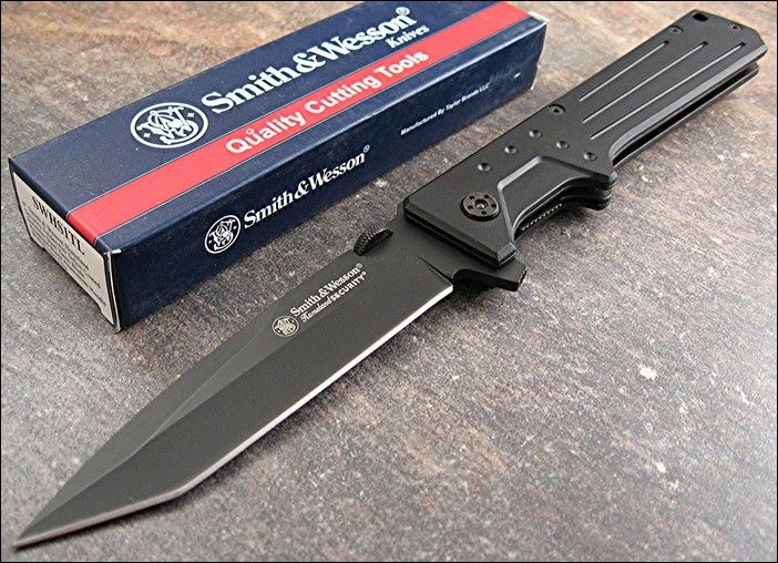 Smith & Wesson Large Homeland Security Black Teflon 420 Tanto Knife 