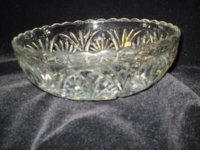 Hocking Glass, Medallion Star & Cameo pattern, crystal, scalloped edge 