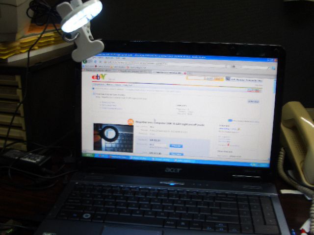 Portable Magnifier lens Computer USB 18 LED Light Desk Lamp