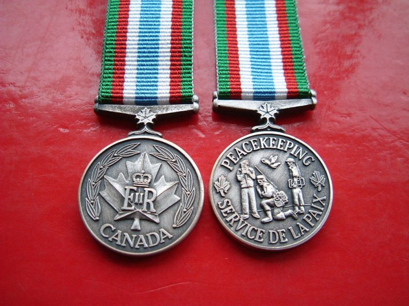 Miniature Medals Canadian Peace Keeping Medal  