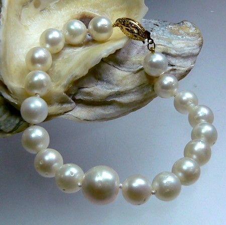 RARE GENUINE WHITE SOUTH SEA SALTWATER PEARL BRACELET  