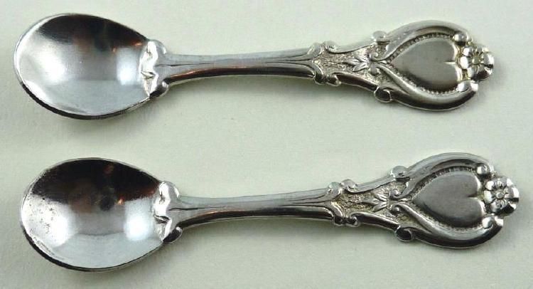 Pair of Vintage Sterling Silver Salt Spoons c. 1940s  