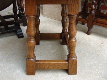 Petite Antique English Oak Drop Leaf End Tea Table  