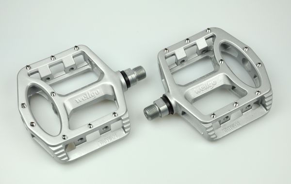   MG1 Magnesium Bike Fixed Gear Pedal MTB & BMX PEDALS   SILVER  