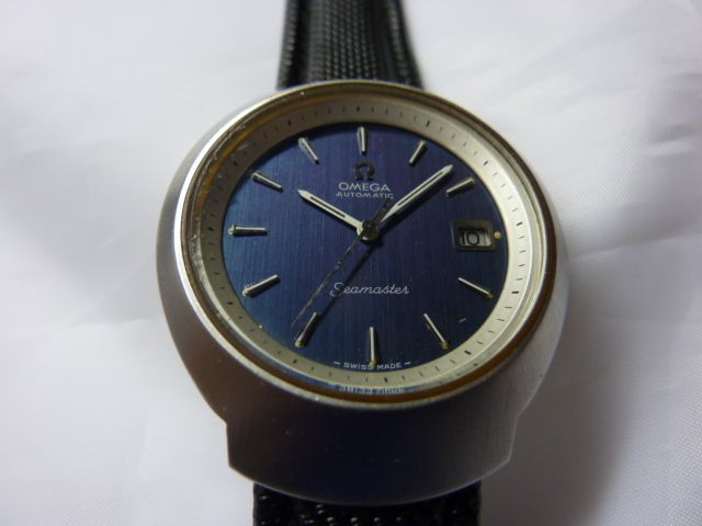 DialFactory Original Blue Dial / Date Window At 3 Oclock With Quick 