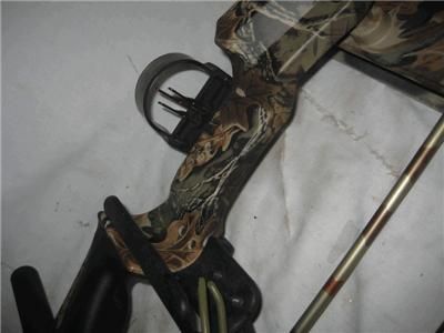 Golden Eagle RH Falcon Flame Compound Bow 50 70lbs w Mathews Solocam 