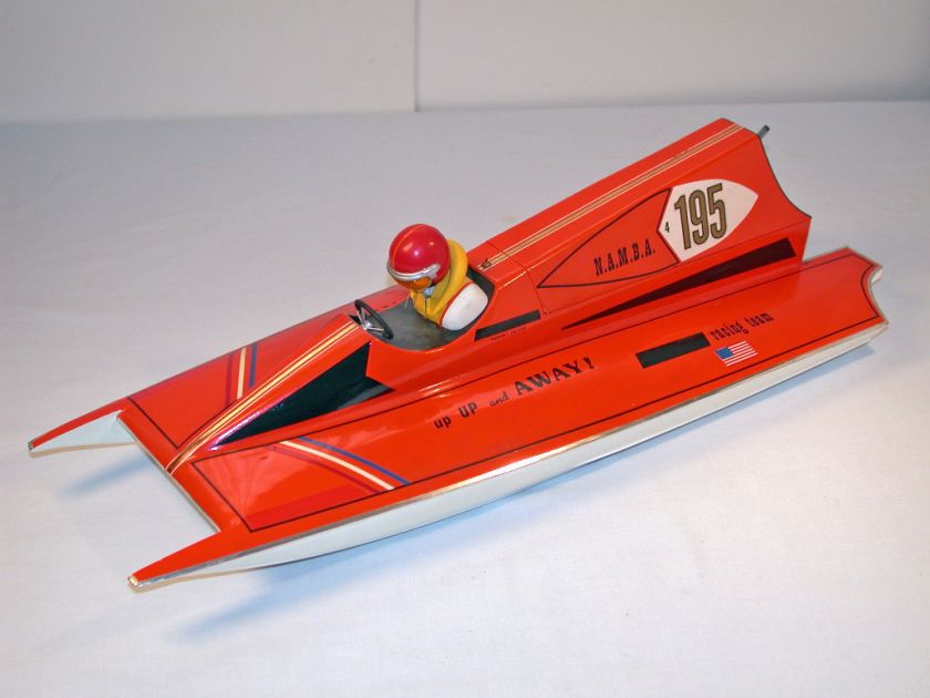 Hydroplane R/C Model Boat. Nice  