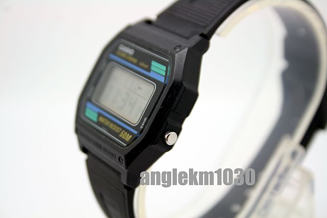 Rare Vintage Casio W 19 Digital Watch Canada LCD JAPAN  