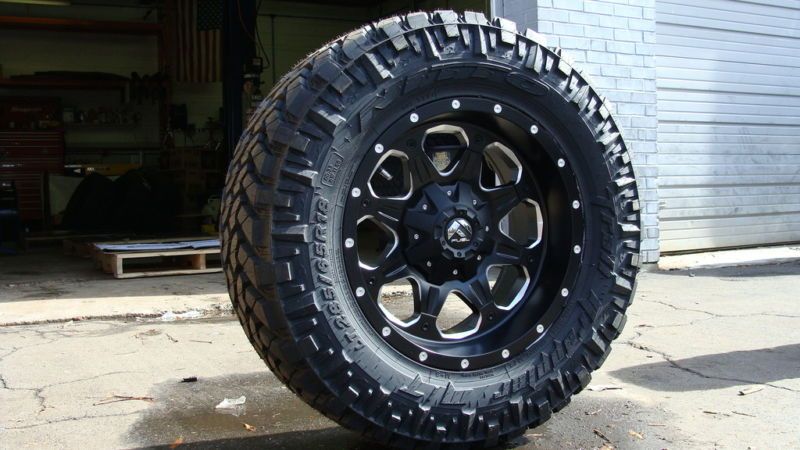 17 Fuel Off Road Boost Black Wheels 295/70 17 33 NR  