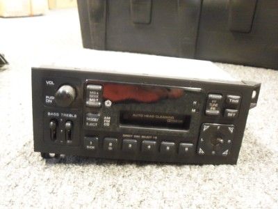 1996 1999 OEM DODGE NEON AM/FM RADIO CASSETTE PLAYER 4793093  