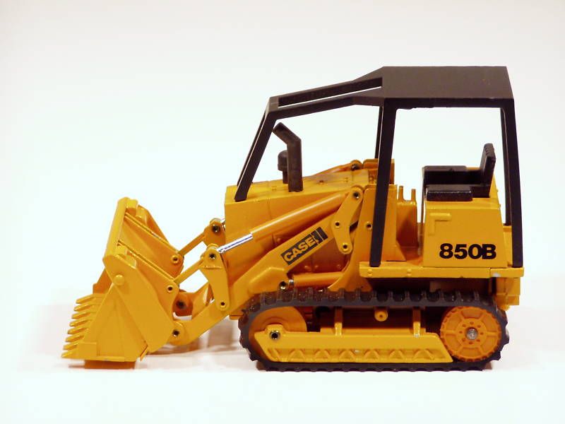 Case 850B Track Loader   ROPS   o/c   1/35   NZG #208  