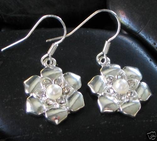 JJBZ CUTE LITTLE FLOWER PEARL & CRYSTAL DROP EARRINGS  