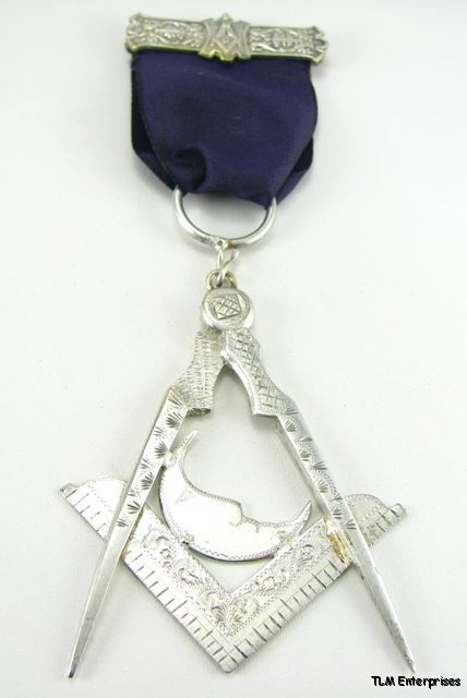 JUNIOR DEACON Masonic   Antique Silver MEDAL JEWEL  