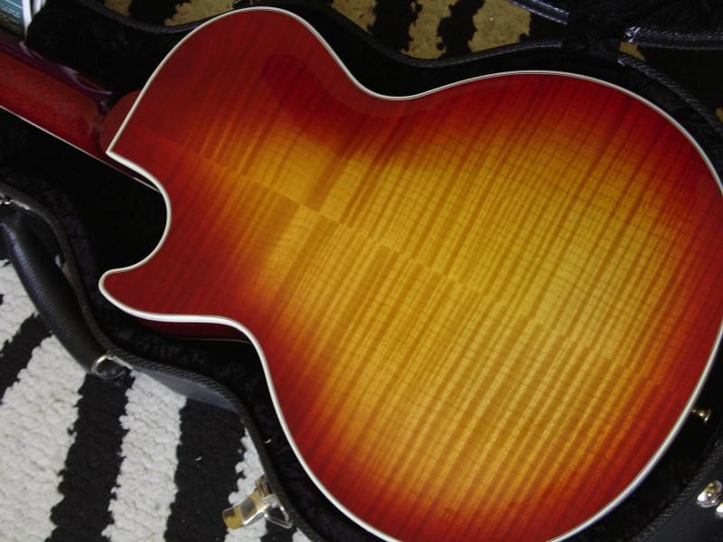   LIMITED RUN GIBSON LES PAUL SUPREME CHERRY SUNBURST AAAA TOP  